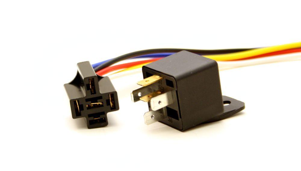 KFZ Relais 314-C 12VDC mit Sockel YLSK-2